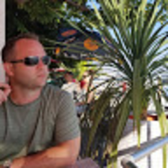 Meet your Posher, Maks - Picture 1 of 1